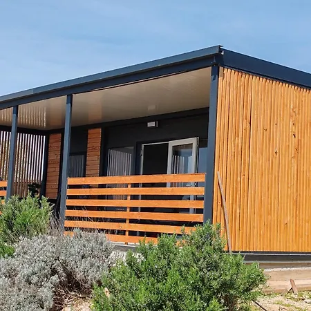 펜션 New! Mobile Domina Near The With Shared Pool