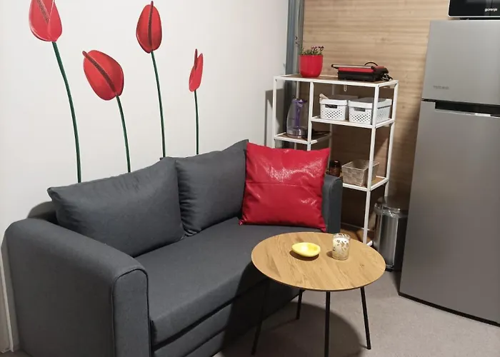 New! Mobile Domina Near The With Shared Pool בית נופש *