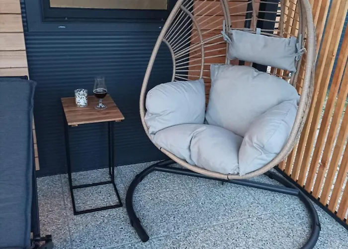 New! Mobile Domina Near The With Shared Pool בית נופש פירובאץ