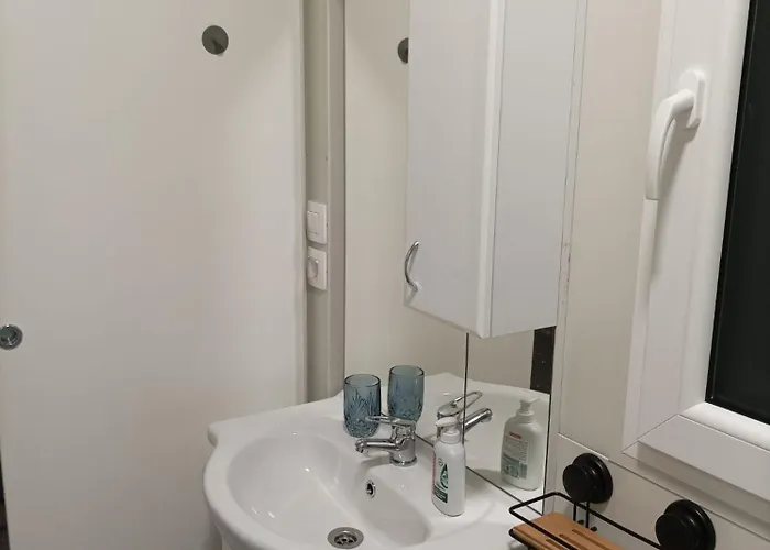 בית נופש New! Mobile Domina Near The With Shared Pool *