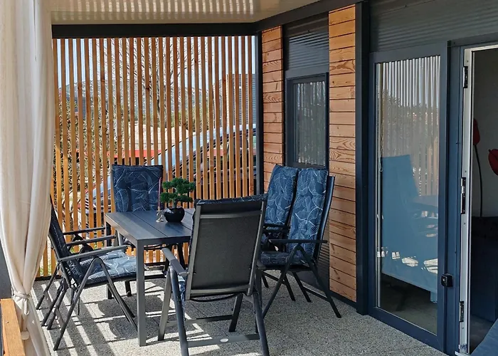 בית נופש New! Mobile Domina Near The With Shared Pool