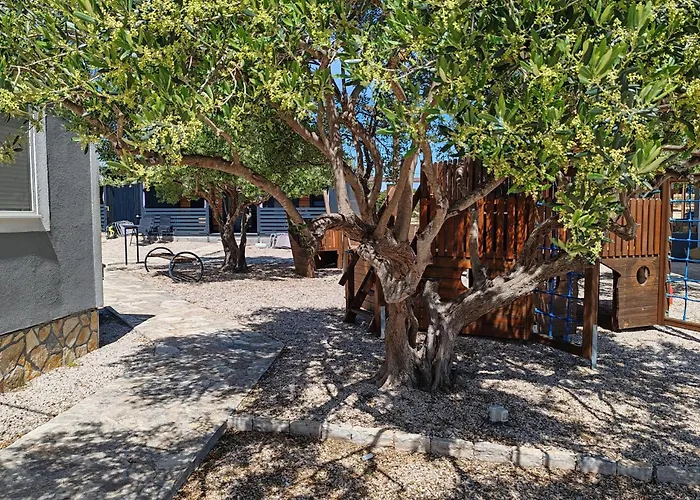 New! Mobile Domina Near The With Shared Pool *